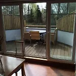 Moderne Maisonette-wohnung Am Karpfenteich; Modern With View Of The Carp Pond 公寓