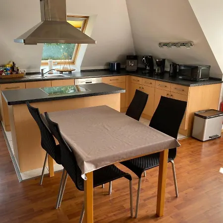 Moderne Maisonette-wohnung Am Karpfenteich; Modern With View Of The Carp Pond Lejlighed Barmstedt