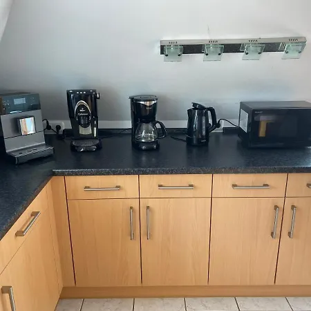 Moderne Maisonette-wohnung Am Karpfenteich; Modern With View Of The Carp Pond