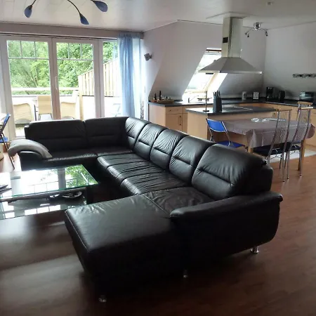 公寓 Moderne Maisonette-wohnung Am Karpfenteich; Modern With View Of The Carp Pond 巴姆施泰特