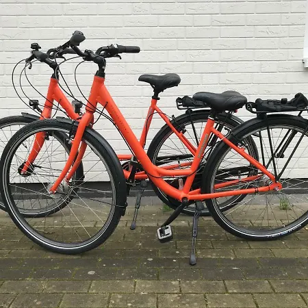 Moderne Maisonette-wohnung Am Karpfenteich; Modern With View Of The Carp Pond Lejlighed Barmstedt