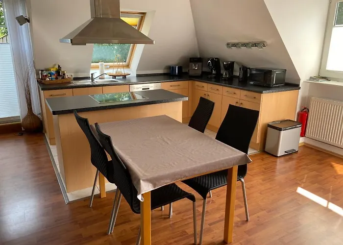 Moderne Maisonette-wohnung Am Karpfenteich; Modern With View Of The Carp Pond Appartement Barmstedt